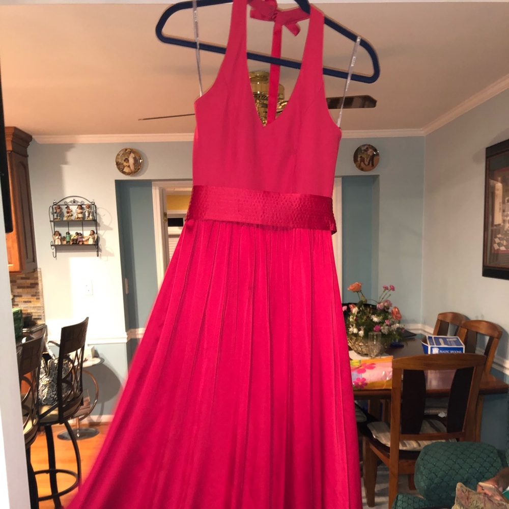 I am selling a  Vera Wang bridesmaids dress.